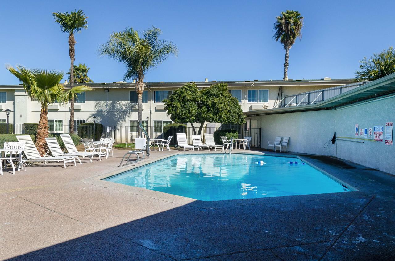 Motel 6-Merced, Ca Buitenkant foto